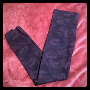 SPANX camo leggings XL